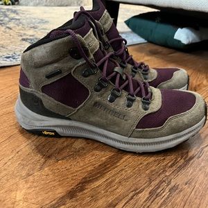 Women’s Merrell Ontario 85 mid size 9. Waterproof